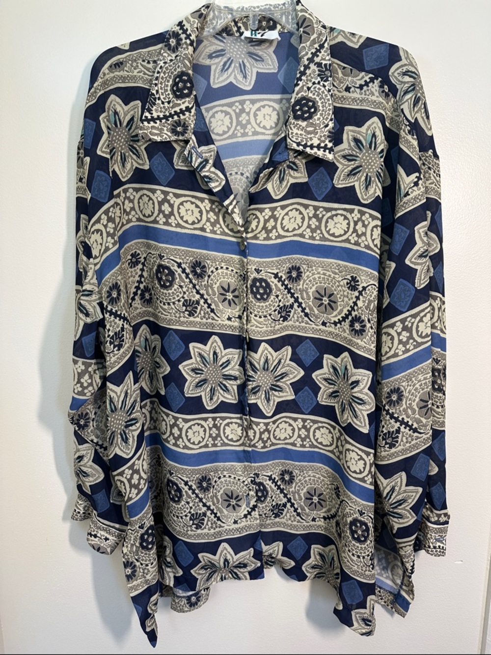 H & M Sheer Button Down Print Blouse 2X EUC